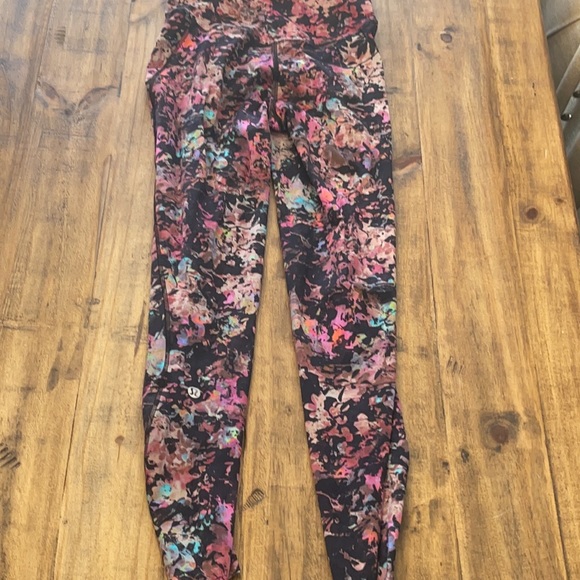 LULULEMON Base Pace Leggings - Picture 3 of 7